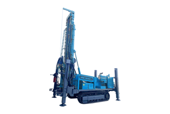 Crawler water well drilling rig