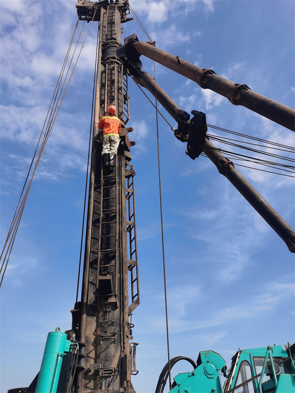 DTH hammers – Down the hole drilling