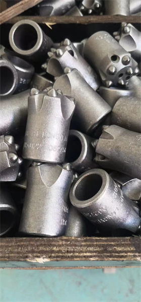 Hot selling in Peru OEM Service 36mm taper button bit 32mm 34mm 36mm 38mm 40mm 42mm for Tunneling